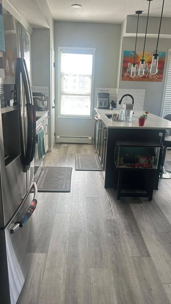 200 Harvest Hills Pl NE #402, Calgary, AB T3K