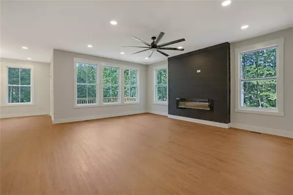 553 Somersby DR, Dallas, GA 30157