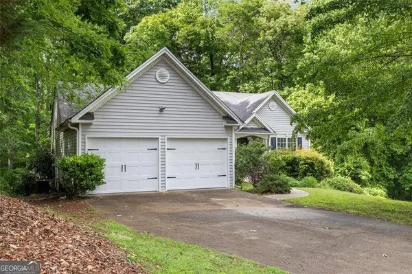 245 LONDON LN, Hiram, GA 30141