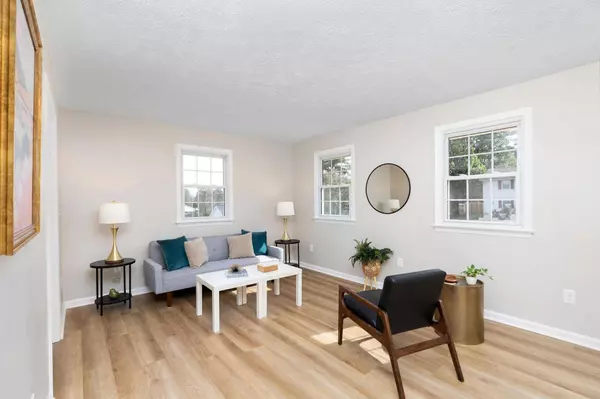 423 WOODLAND CIR, Waynesboro, VA 24401