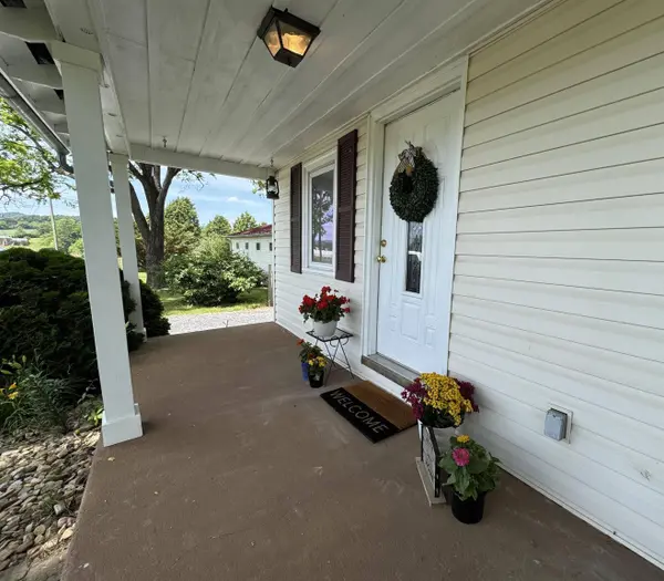 43 SUGAR LOAF RD, Staunton, VA 24401
