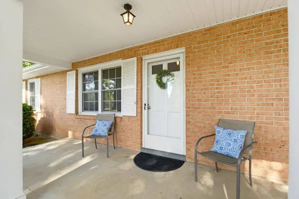 668 MILLER SCHOOL RD, Charlottesville, VA 22903