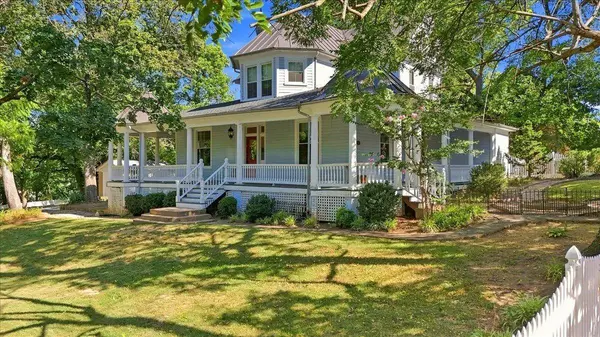 718 DONAGHE ST, Staunton, VA 24401