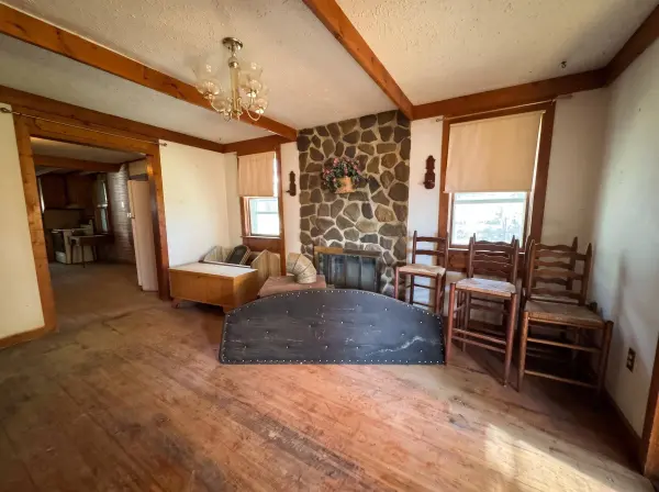 21 SUGAR LOAF RD, Staunton, VA 24401