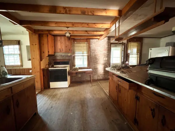 21 SUGAR LOAF RD, Staunton, VA 24401