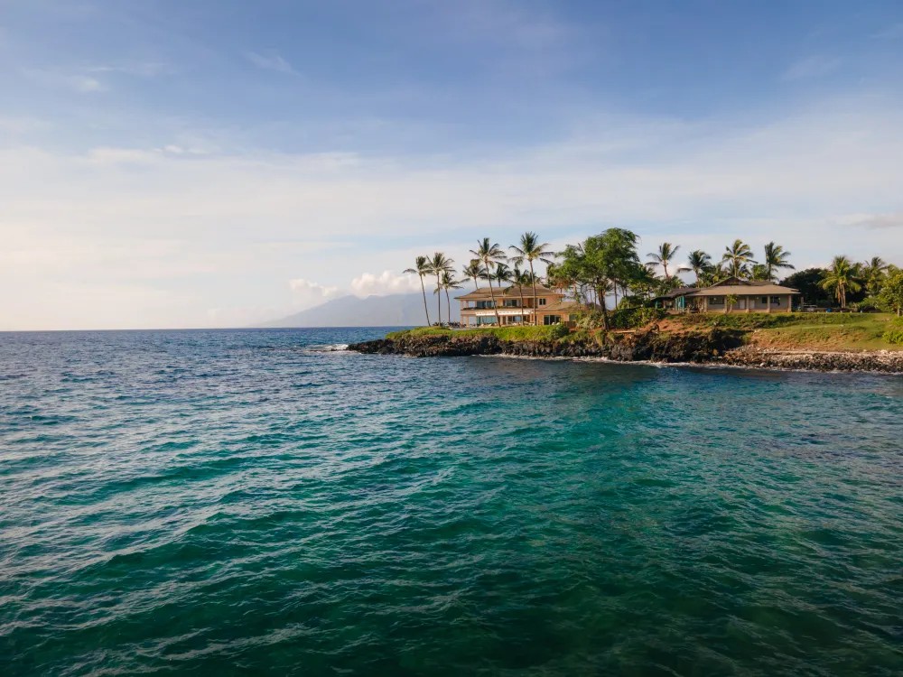 Hawaii oceanfront homes