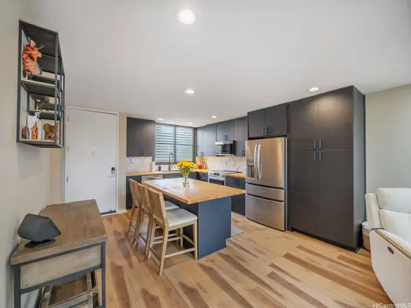 1015 Aoloa PL #411, Kailua, HI 96734