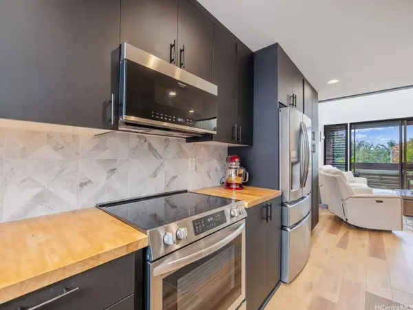 1015 Aoloa PL #411, Kailua, HI 96734