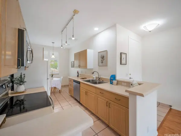 95-982 Wikao ST #L203, Mililani, HI 96789