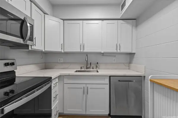 929 Ahana ST #201, Honolulu, HI 96814