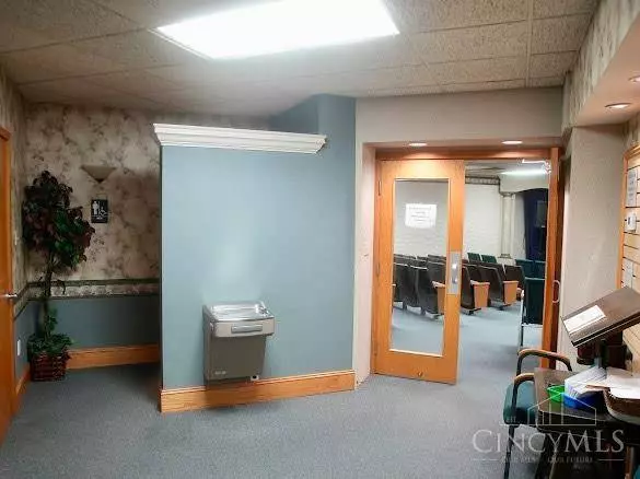 5629 Bridgetown Rd, Cincinnati, OH 45248