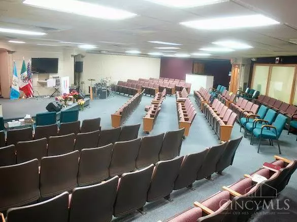 5629 Bridgetown Rd, Cincinnati, OH 45248