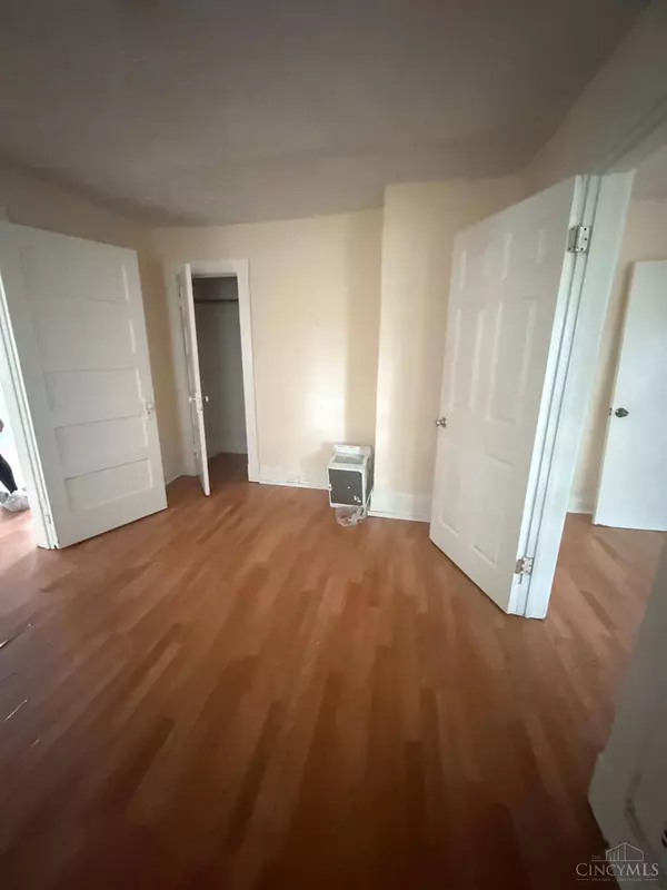 5116 Warren Ave, Norwood, OH 45212