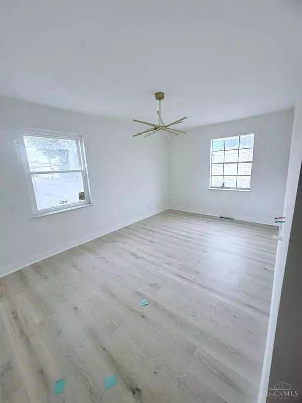 4632 Paddock, Cincinnati, OH 45237