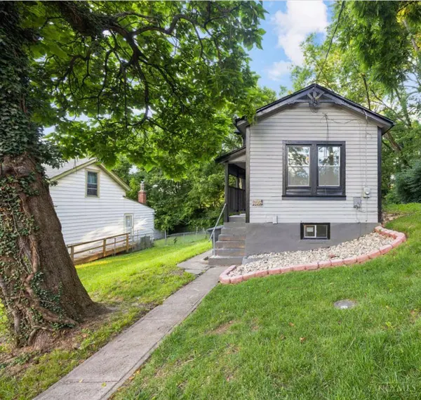 2187 Boone St, Cincinnati, OH 45206