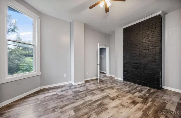 839 Ridgeway Ave, Cincinnati, OH 45229