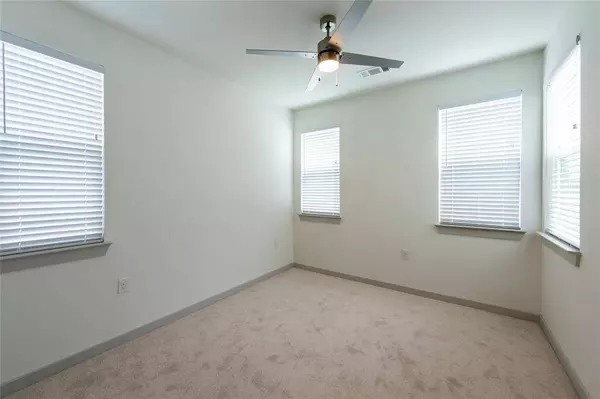 319 Fort Bend Drive DR, Missouri City, TX 77459