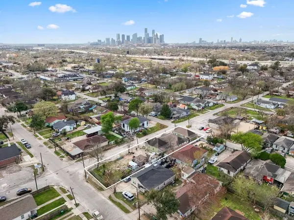3501 Sarah ST, Houston, TX 77026