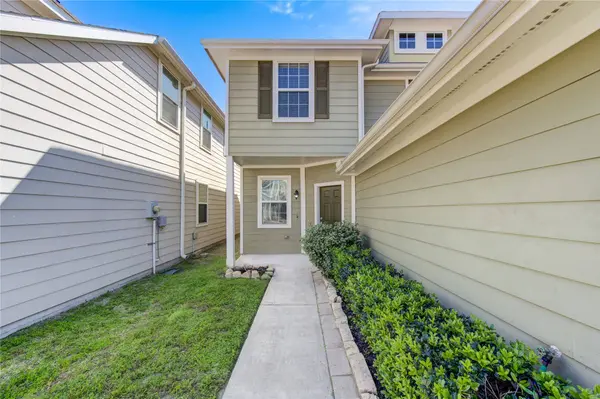 6518 Wilshire RDG, Houston, TX 77040