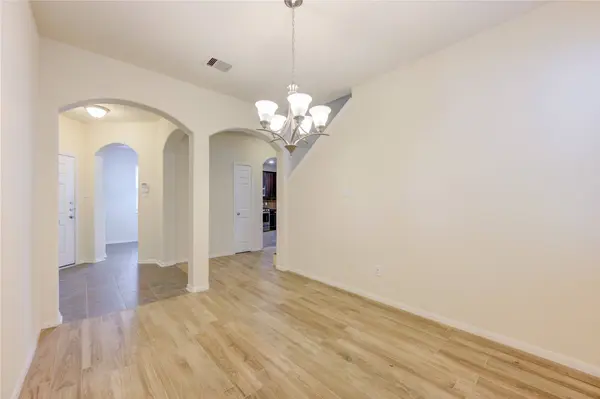 6518 Wilshire RDG, Houston, TX 77040