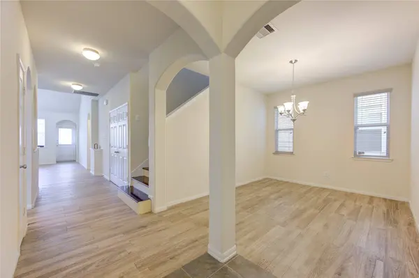 6518 Wilshire RDG, Houston, TX 77040