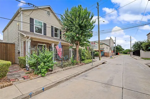 1104 Buckner ST, Houston, TX 77019
