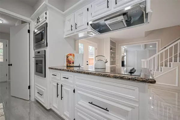 14810 Pebble Bend DR, Houston, TX 77068