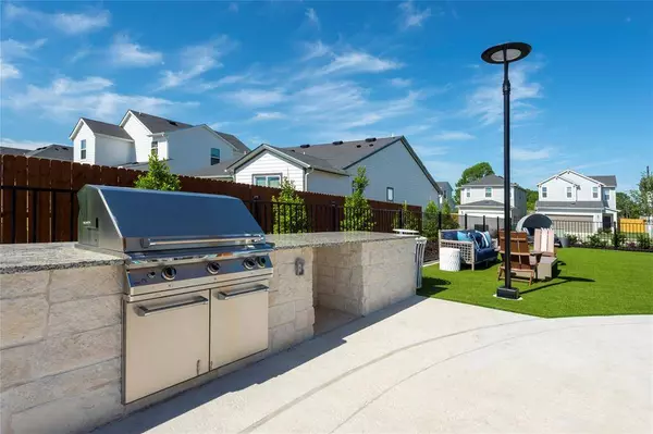 319 Fort Bend Drive DR, Missouri City, TX 77459