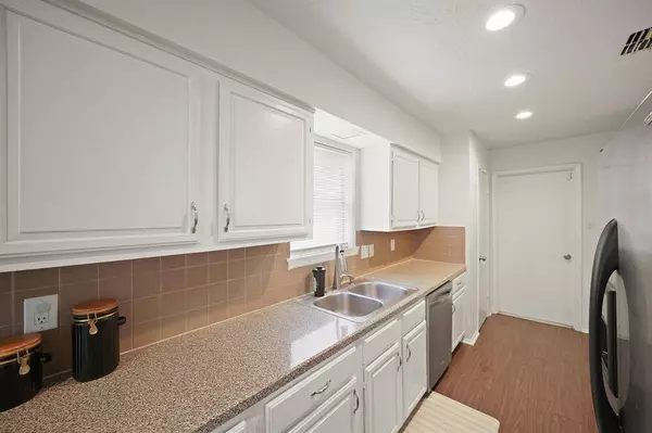 411 Pickford DR, Katy, TX 77450