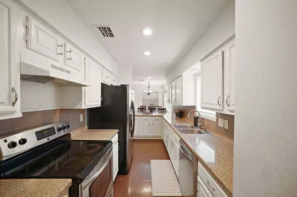 411 Pickford DR, Katy, TX 77450