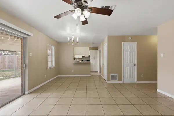 13627 Greenway DR, Sugar Land, TX 77498