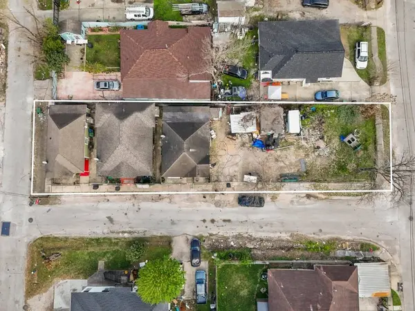 3501 Sarah ST, Houston, TX 77026