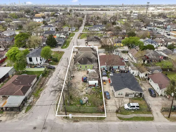 3501 Sarah ST, Houston, TX 77026