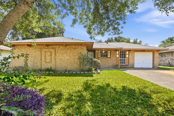 1507 Willow Rock RD, Houston, TX 77088
