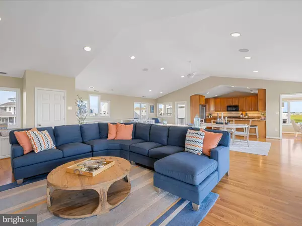 10 S SHORE DR, Bethany Beach, DE 19930