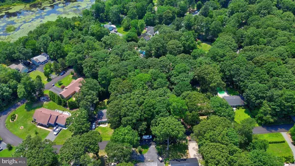 18 LAKE SHORE DR, Lewes, DE 19958