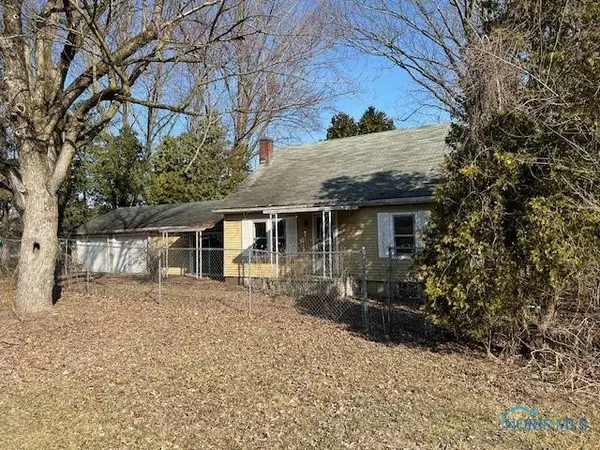 636 3rd ST, Liberty Center, OH 43532