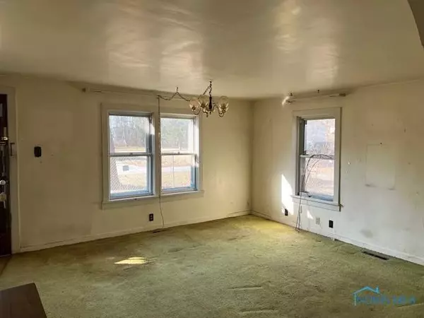 636 3rd ST, Liberty Center, OH 43532