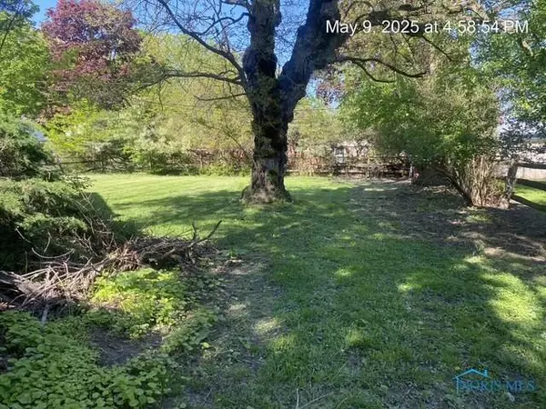 3777 Treelawn DR, Toledo, OH 43614