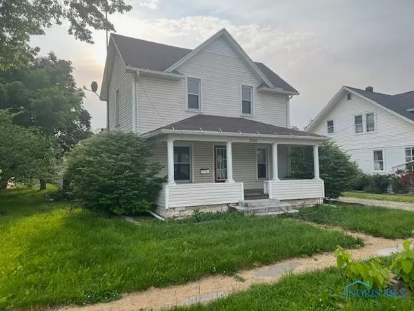 305 McKinley ST, Delta, OH 43515