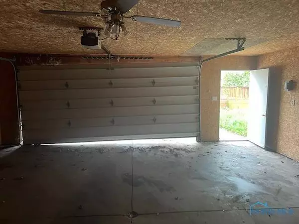 305 McKinley ST, Delta, OH 43515