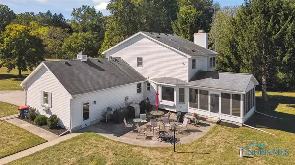 12220 Monclova RD, Swanton, OH 43558