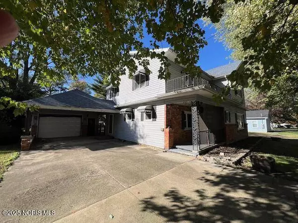 117 Maple ST, Bradner, OH 43406