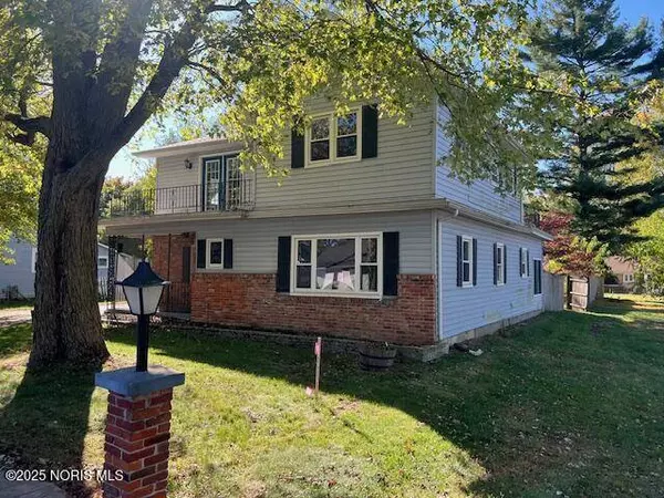 117 Maple ST, Bradner, OH 43406