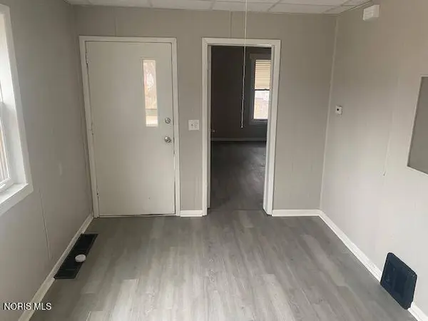 1925 Airline AVE, Toledo, OH 43609