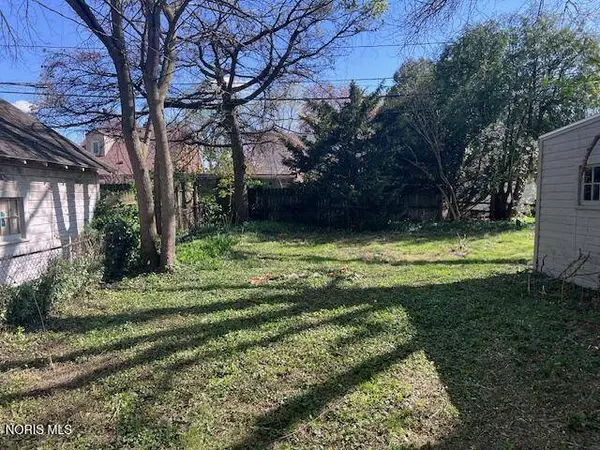 2555 Oak Grove PL, Toledo, OH 43613