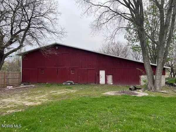22899 W Hellwig RD, Genoa, OH 43430