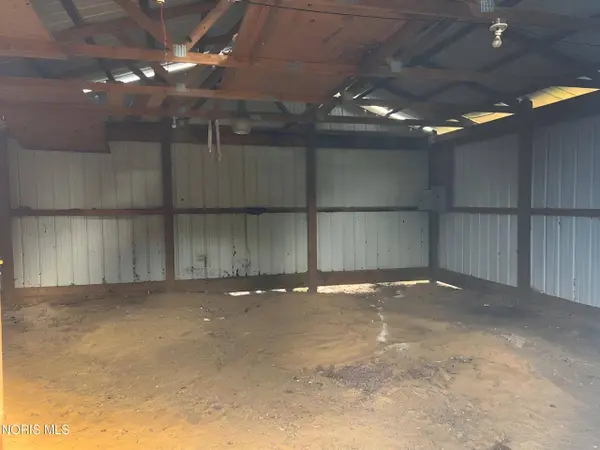 9706 Bradner RD, Risingsun, OH 43457