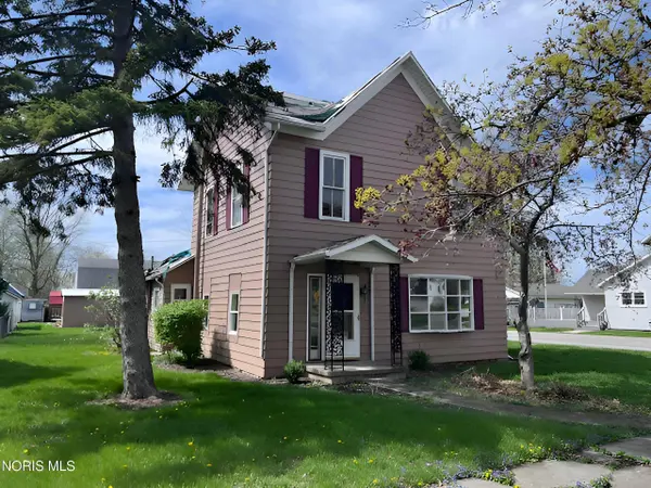 211 N Garfield ST, Bloomdale, OH 44817