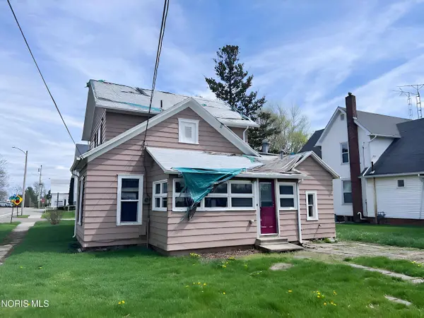 211 N Garfield ST, Bloomdale, OH 44817